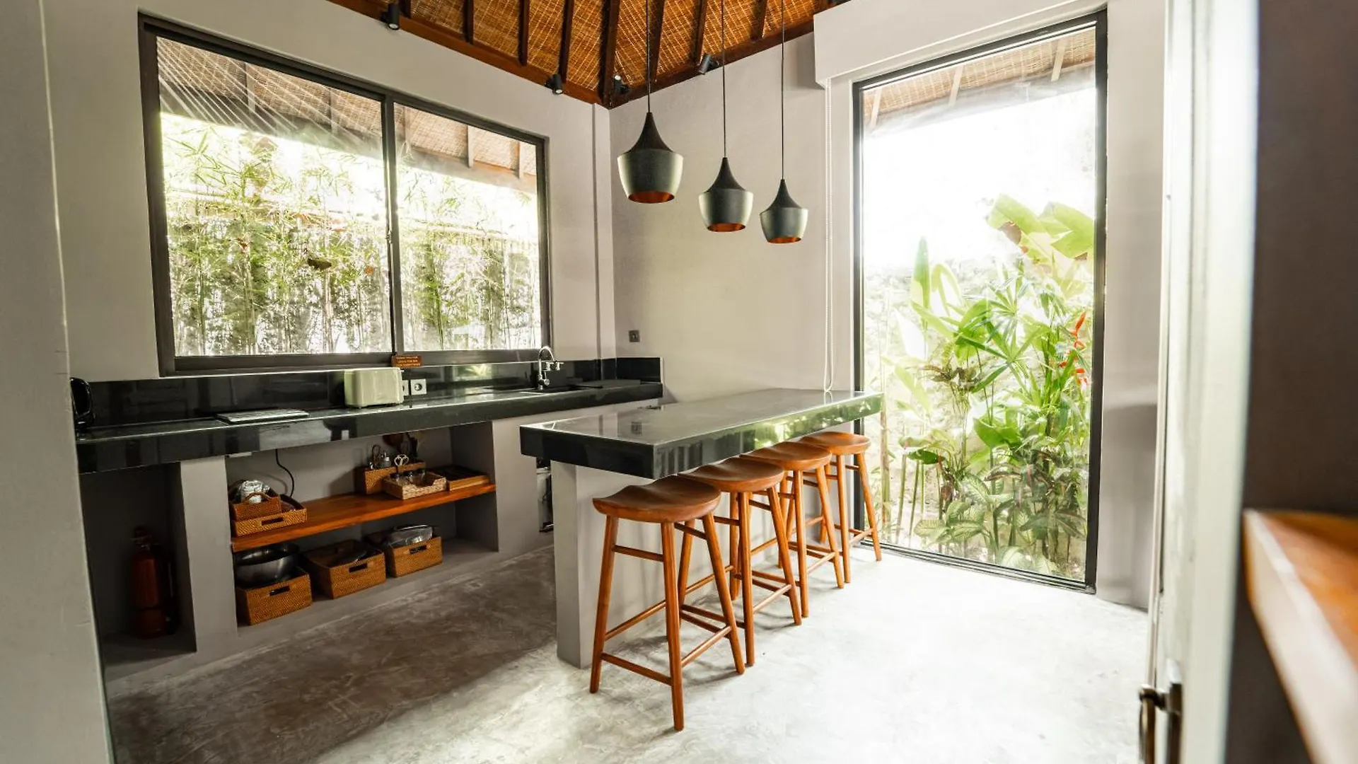 New Keluk Villa With Private Pool Walking Distance To Bingin Beach Uluwatu  Uluwatu (Bali)